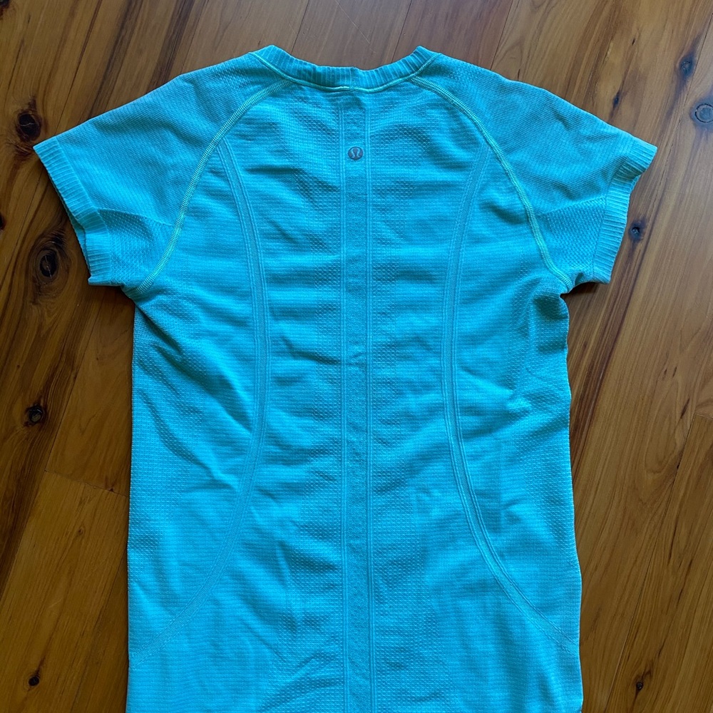 Lululemon Swiftly short sleeve tee
